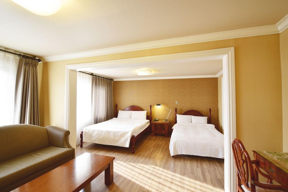 La Vie Dor Hotel And Resort, Trademark Collection By Wyndham Hwaseong Exterior photo