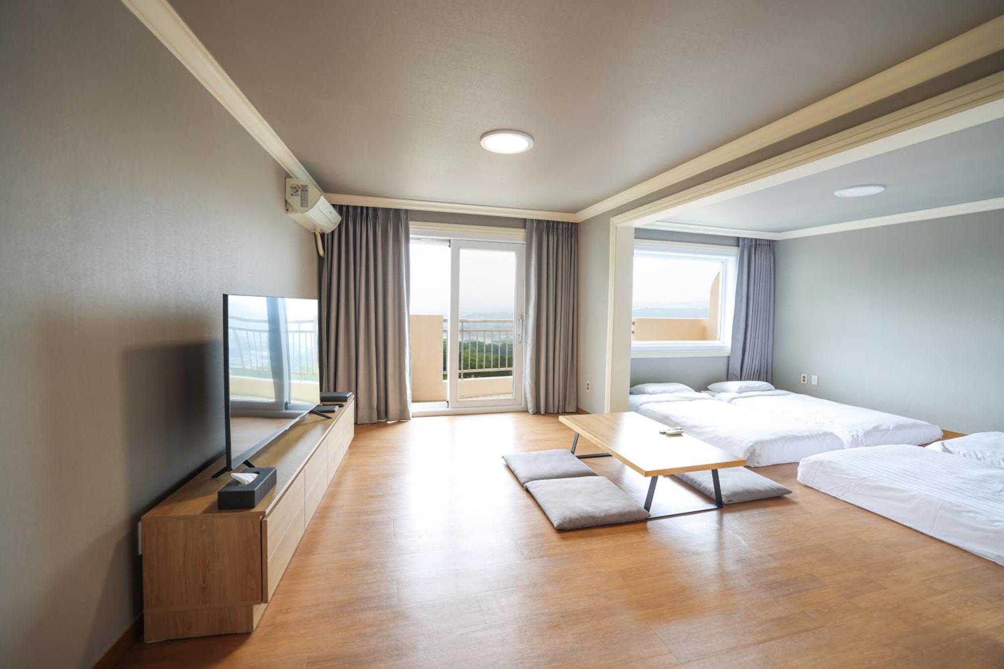 La Vie Dor Hotel And Resort, Trademark Collection By Wyndham Hwaseong Exterior photo