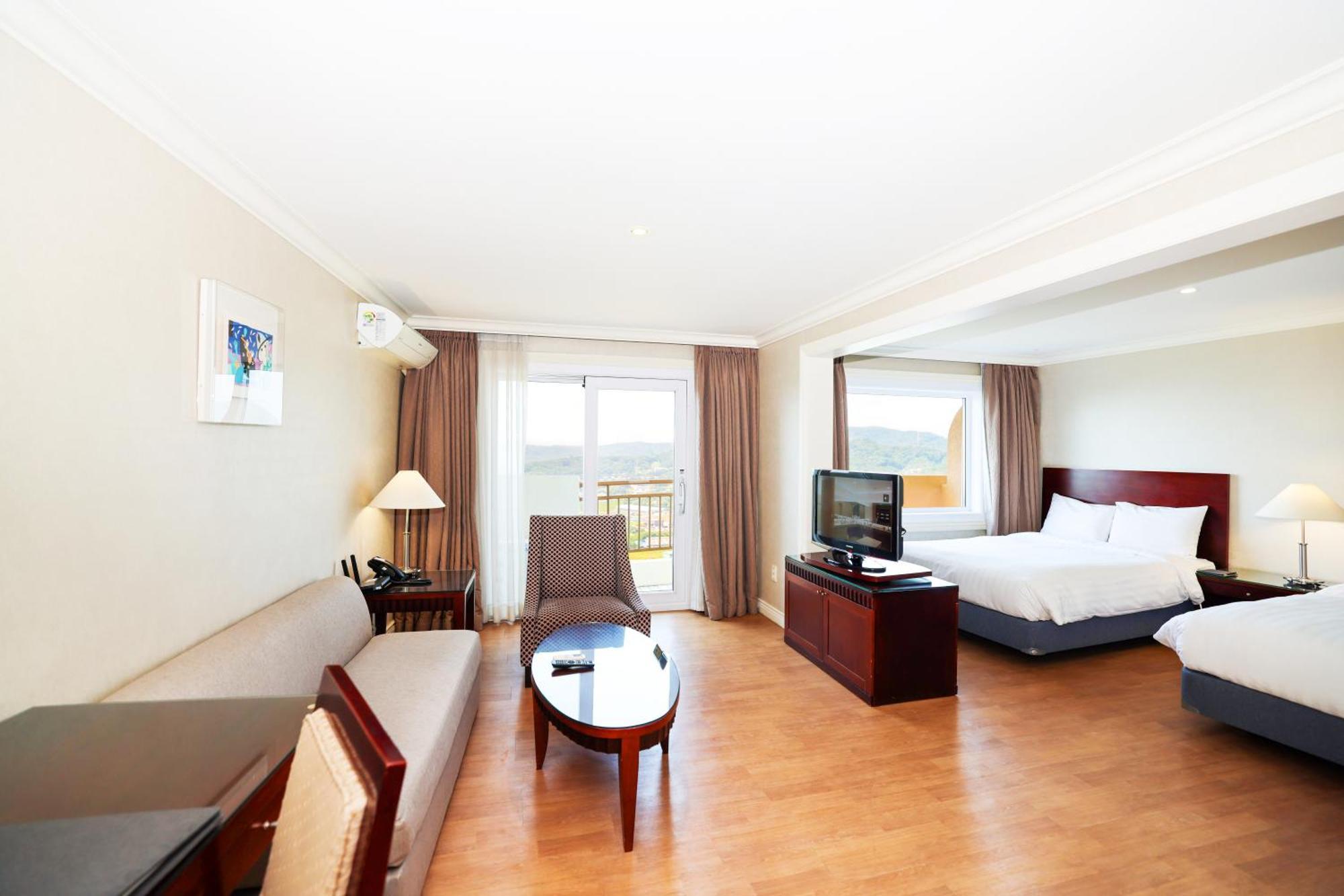 La Vie Dor Hotel And Resort, Trademark Collection By Wyndham Hwaseong Exterior photo