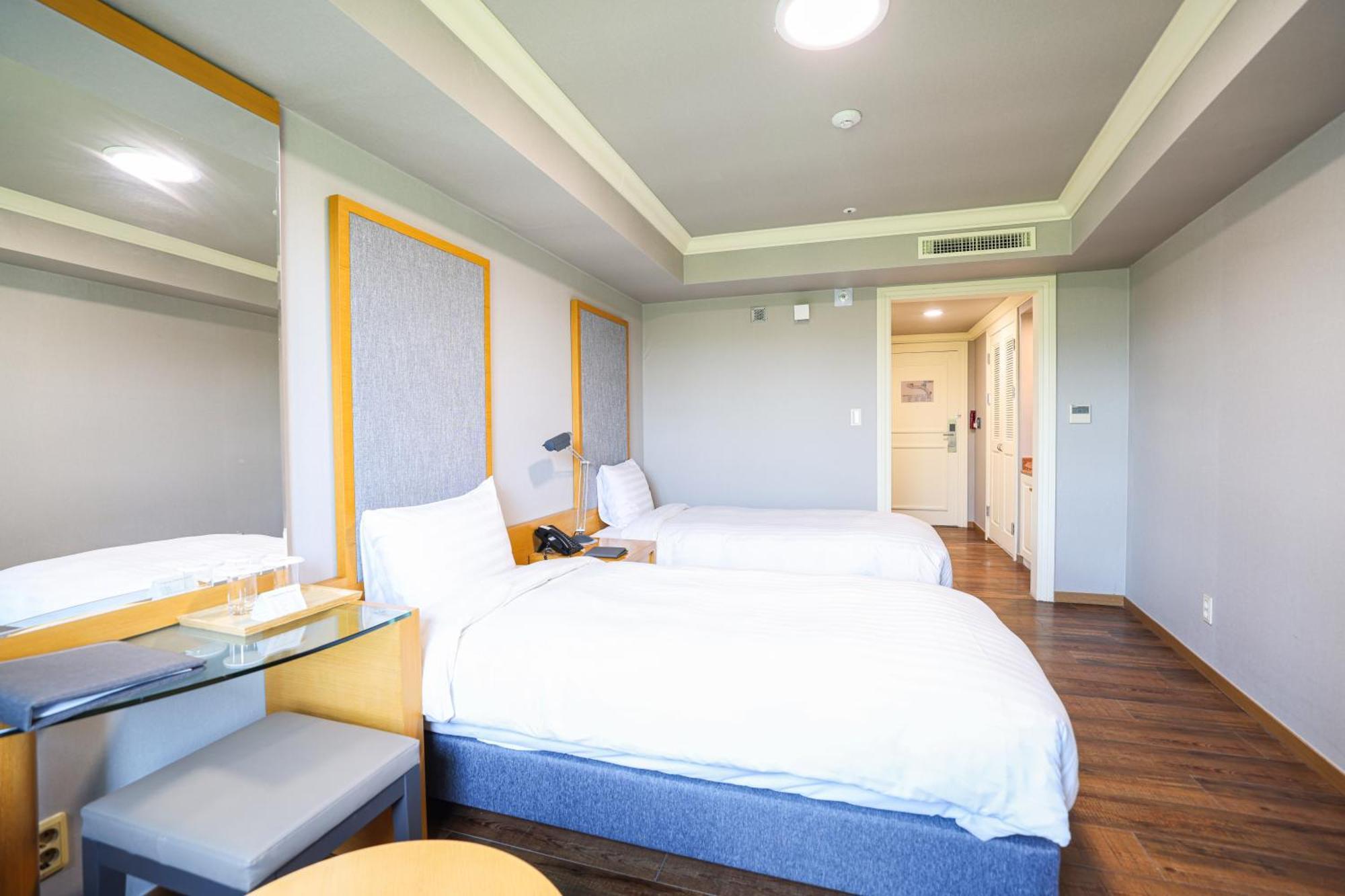 La Vie Dor Hotel And Resort, Trademark Collection By Wyndham Hwaseong Exterior photo