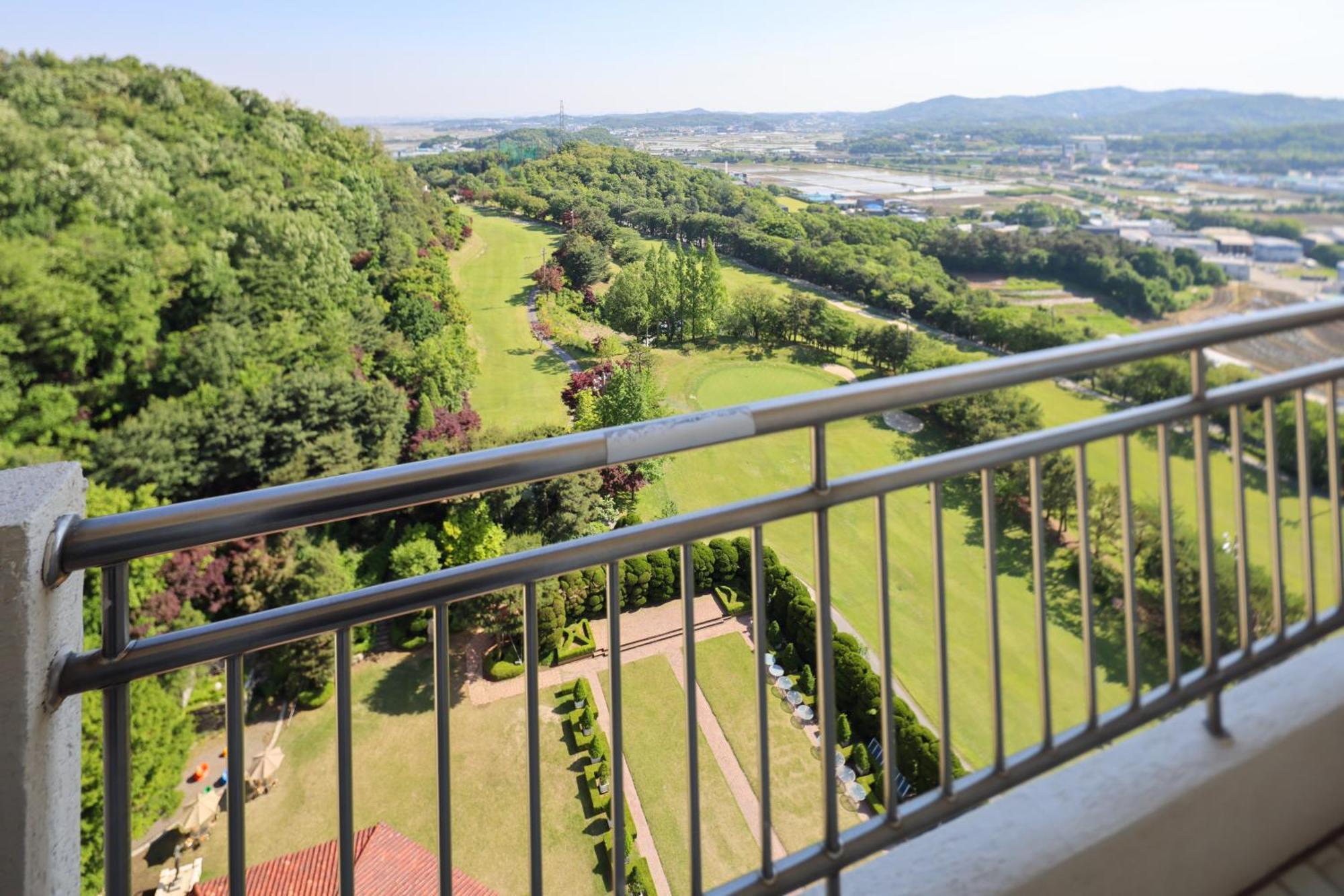 La Vie Dor Hotel And Resort, Trademark Collection By Wyndham Hwaseong Exterior photo