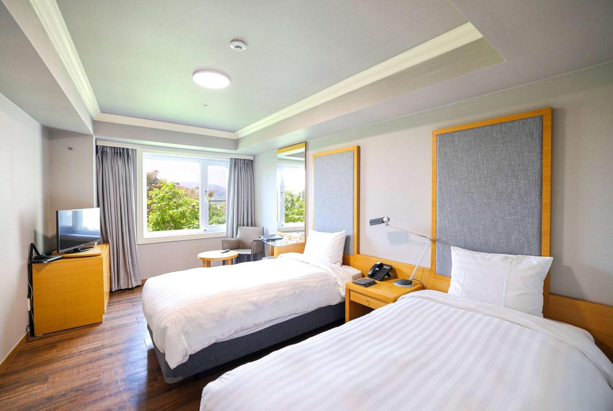 La Vie Dor Hotel And Resort, Trademark Collection By Wyndham Hwaseong Exterior photo